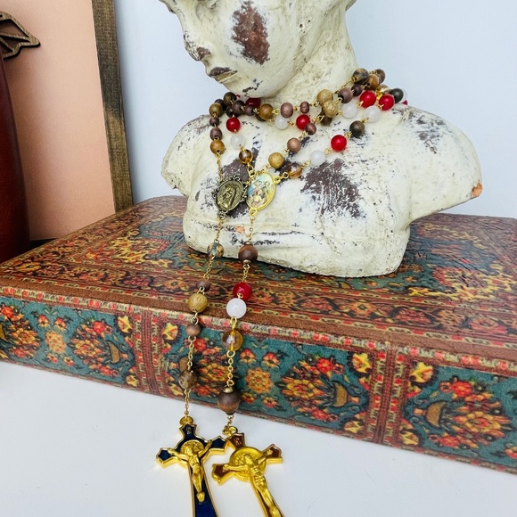 Jesus, Mary, and Joseph! Hand Made Rosaries - Picture 1 of 10